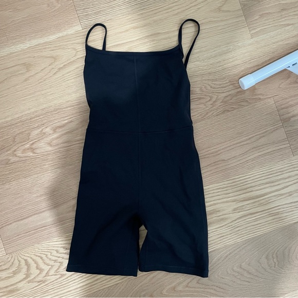 Wilfred Divinity Romper 7” - Picture 2 of 4